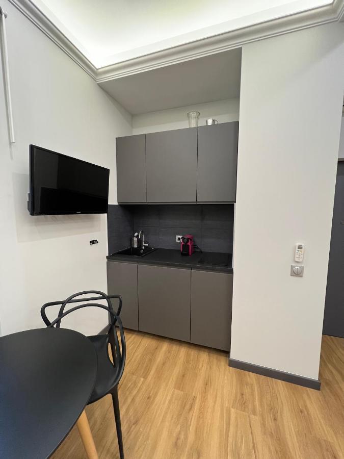 Newly Renovated Luxury Suite In The Center Of كان المظهر الخارجي الصورة